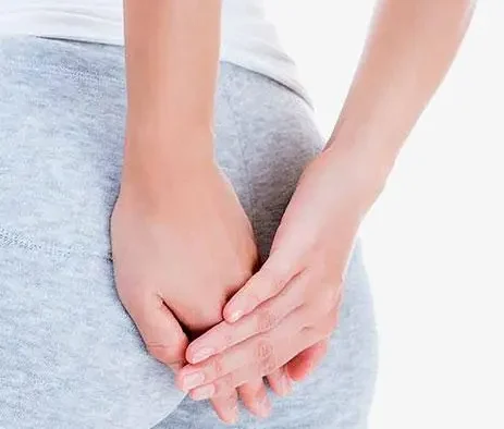 Hemoroid Deyip Geçmeyin Kolon Kanseri Olabilir.